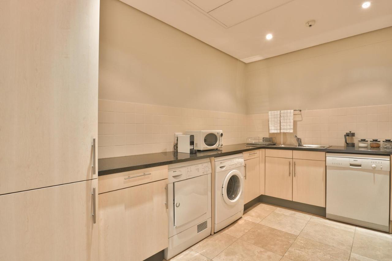 Elegant V&A Waterfront Canal Apartment Cidade Do Cabo Exterior foto